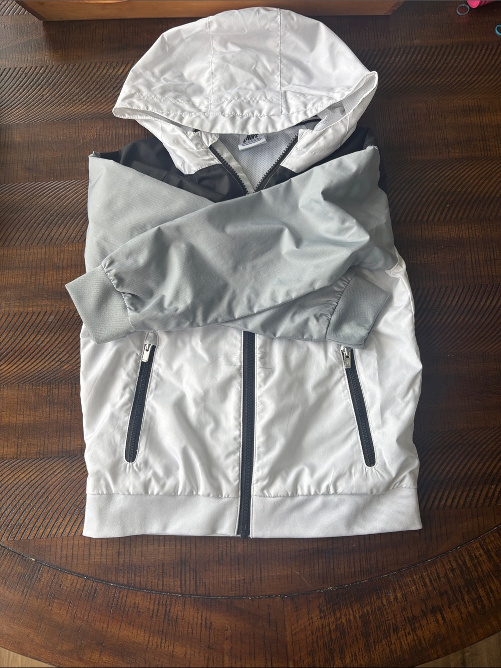 Nike Men's White and Light Gray Hooded Windbreaker Jacket